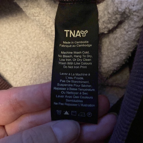 EUC TNA ZIPUP W/ HOODIE - SIZE MEDIUM - Picture 7 of 8